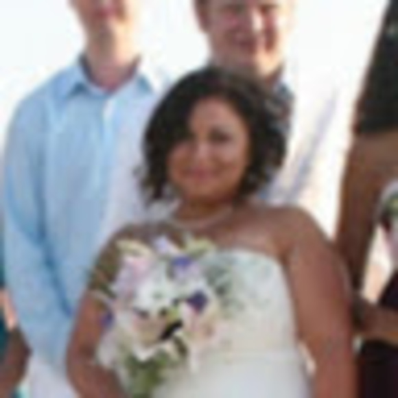 Meet your Posher, Natalie - Picture 2 of 2